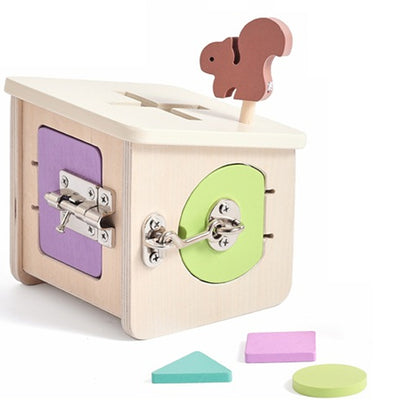Multifunctional Unlocking Cottage: Baby Early Education Toy that Promotes Thinking and Hands-On Skills through Lock-Picking