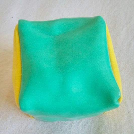 Hand grip small sandbag for throwing kindergarten primary school students